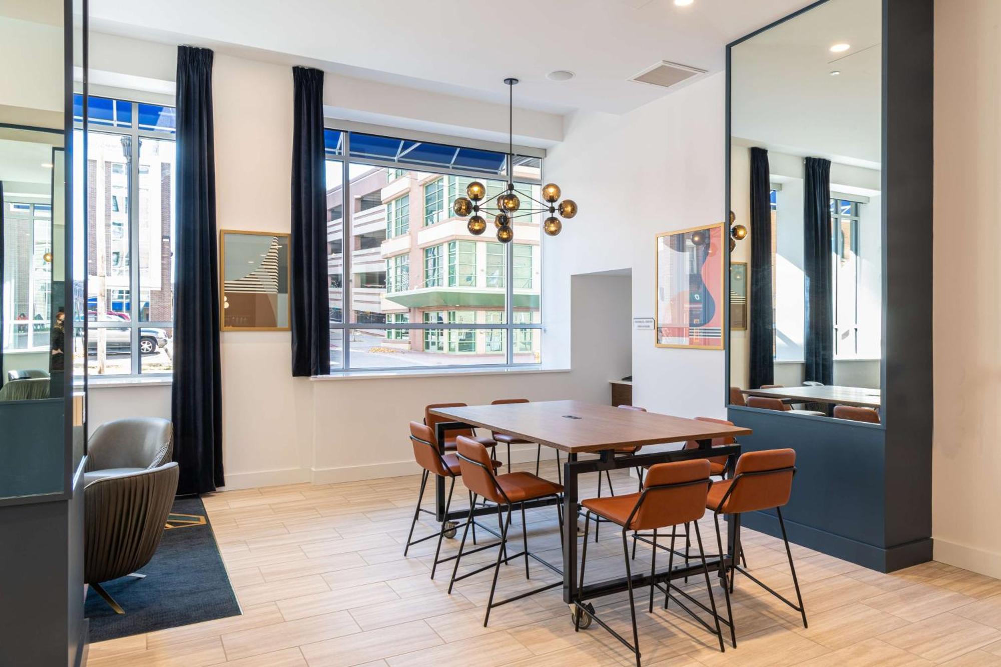 Hilton Garden Inn Flint Downtown Zewnętrze zdjęcie