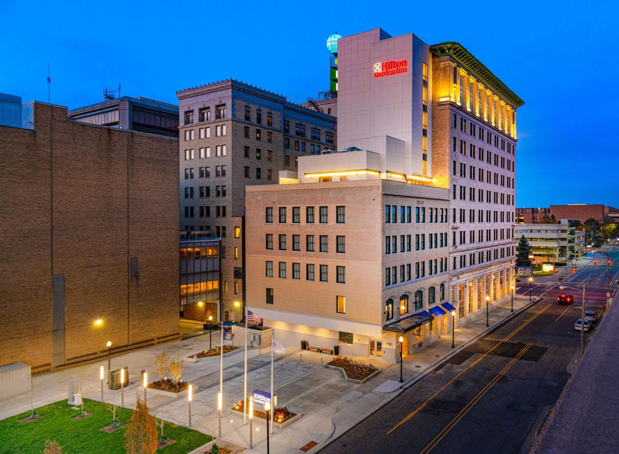 Hilton Garden Inn Flint Downtown Zewnętrze zdjęcie