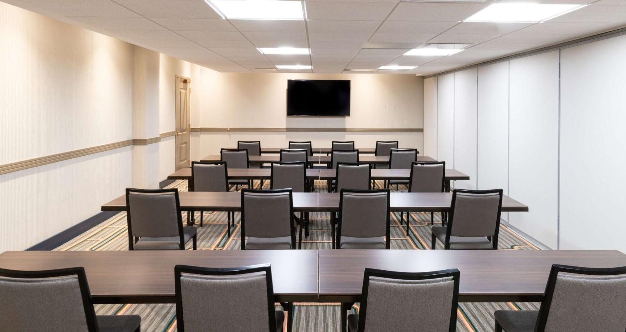Hilton Garden Inn Flint Downtown Zewnętrze zdjęcie