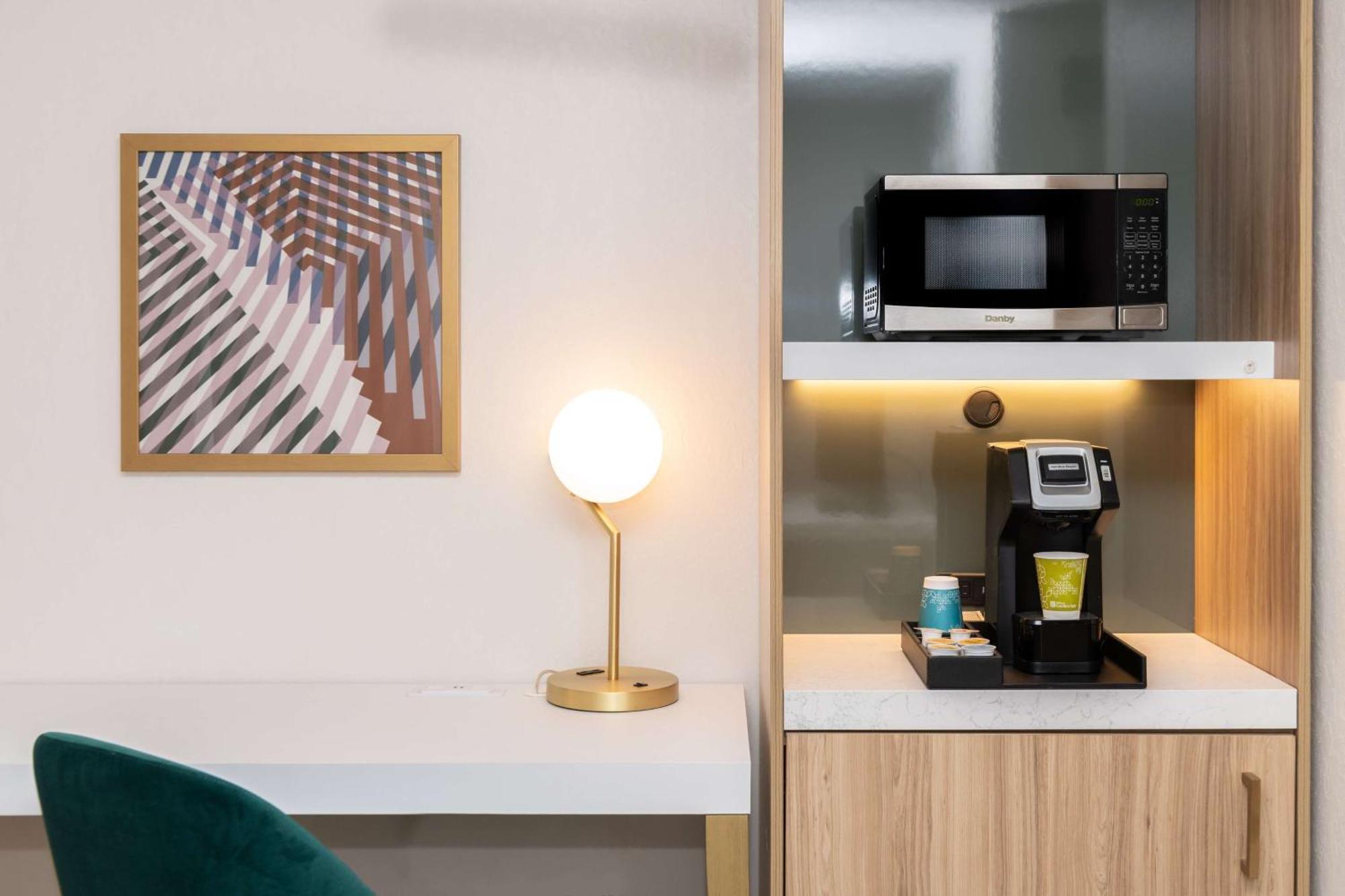 Hilton Garden Inn Flint Downtown Zewnętrze zdjęcie