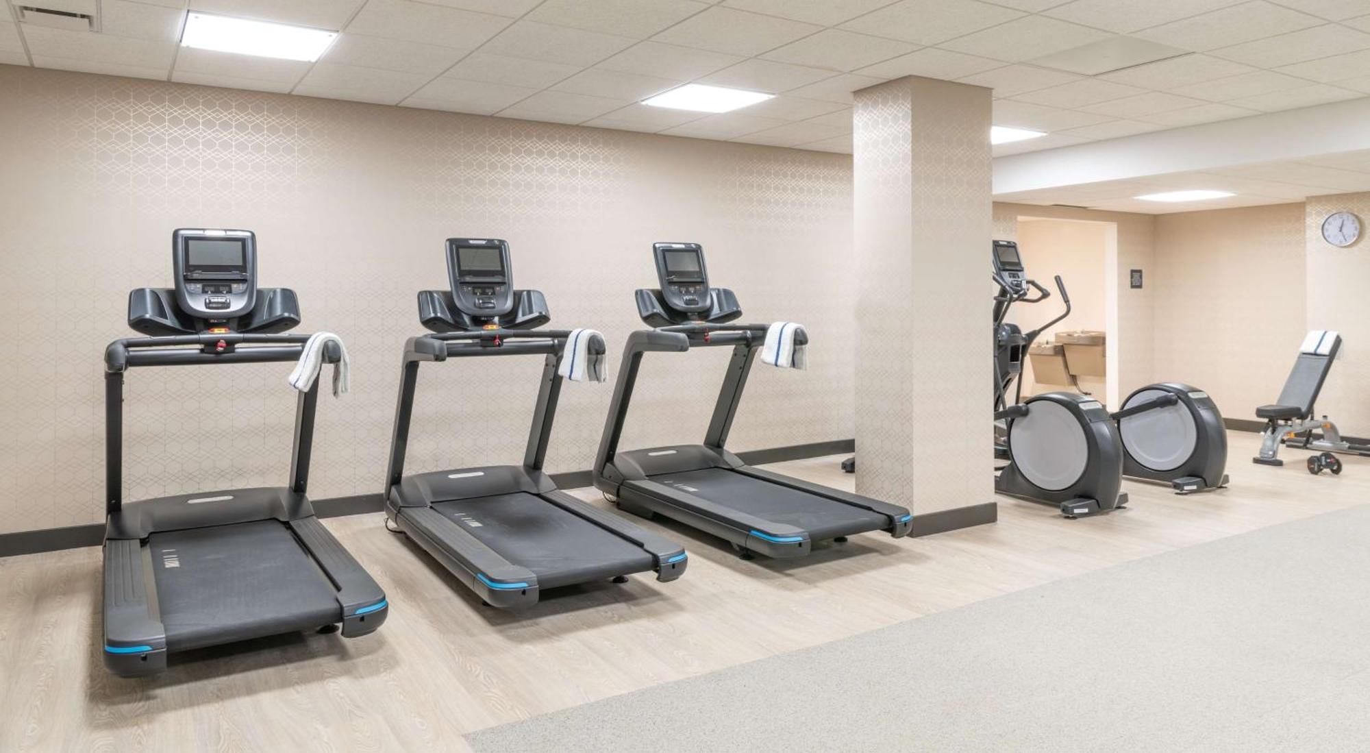 Hilton Garden Inn Flint Downtown Zewnętrze zdjęcie