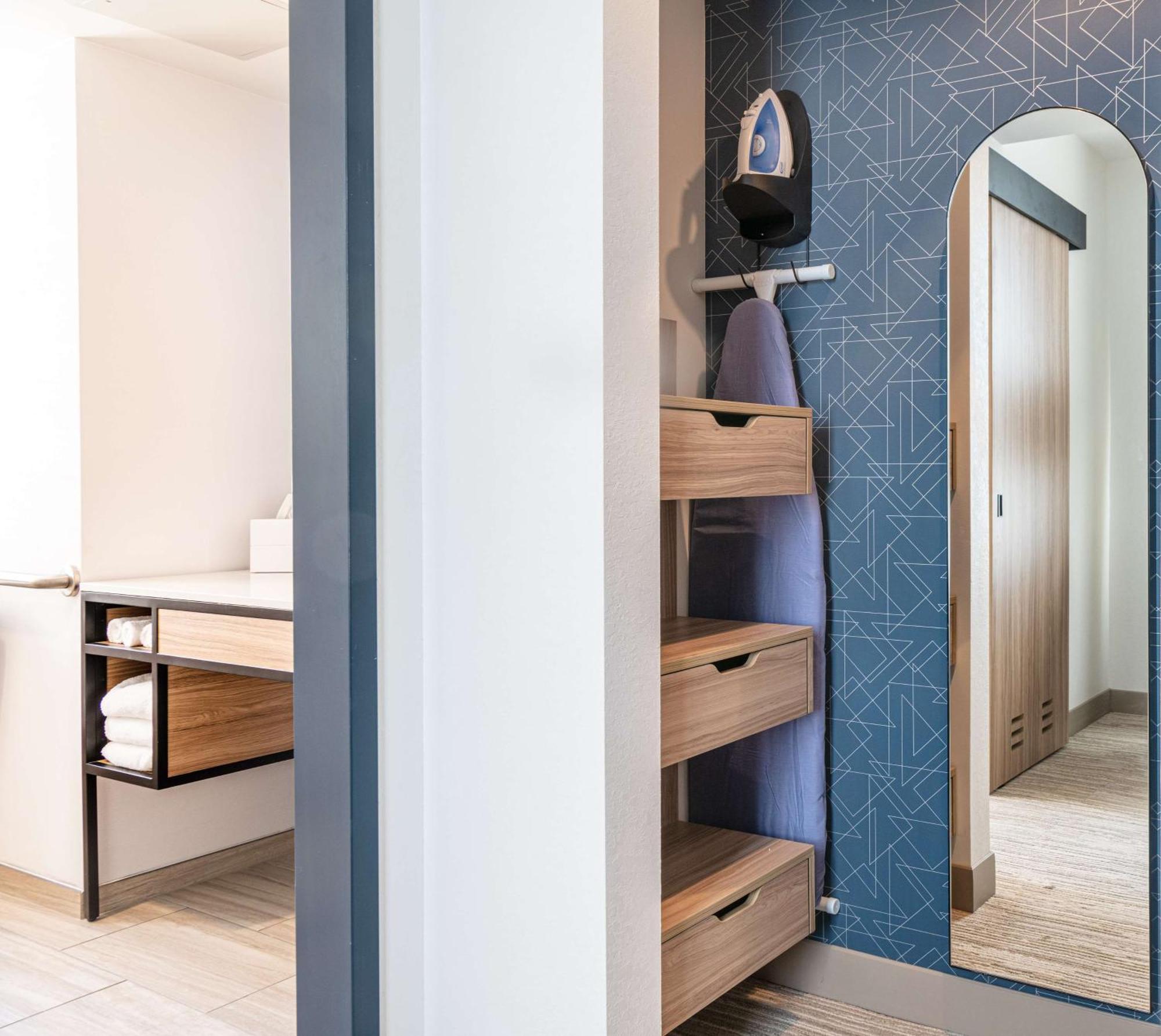Hilton Garden Inn Flint Downtown Zewnętrze zdjęcie